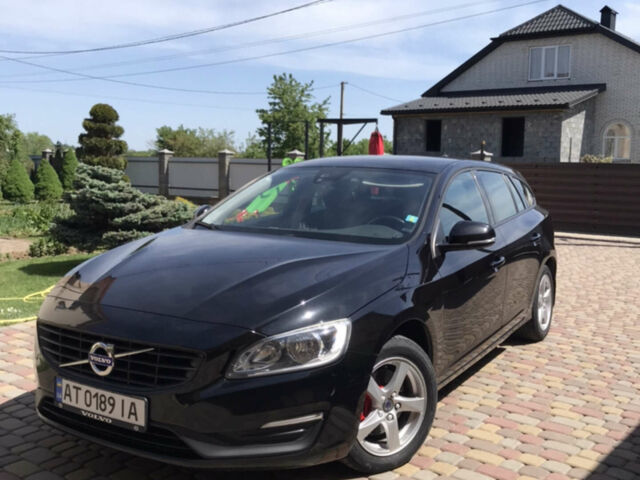 Чорний Вольво B60, об'ємом двигуна 2 л та пробігом 206 тис. км за 15300 $, фото 1 на Automoto.ua