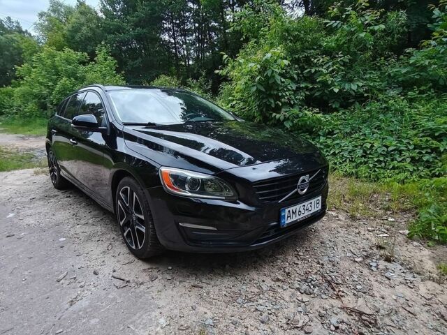 Черный Вольво B60, объемом двигателя 2 л и пробегом 100 тыс. км за 15500 $, фото 1 на Automoto.ua