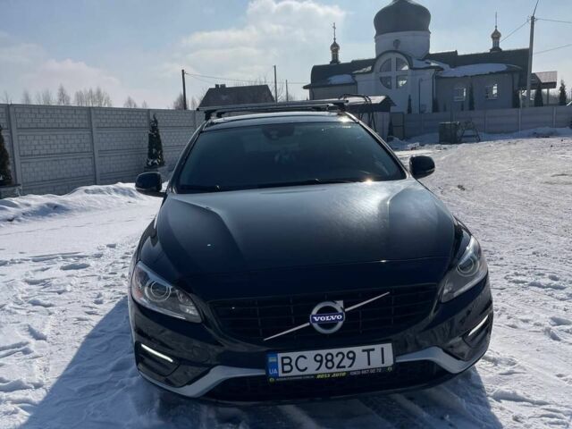 Чорний Вольво B60, об'ємом двигуна 2 л та пробігом 203 тис. км за 17300 $, фото 1 на Automoto.ua