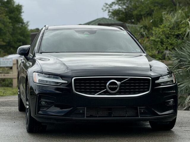 Черный Вольво B60, объемом двигателя 2 л и пробегом 96 тыс. км за 8600 $, фото 1 на Automoto.ua