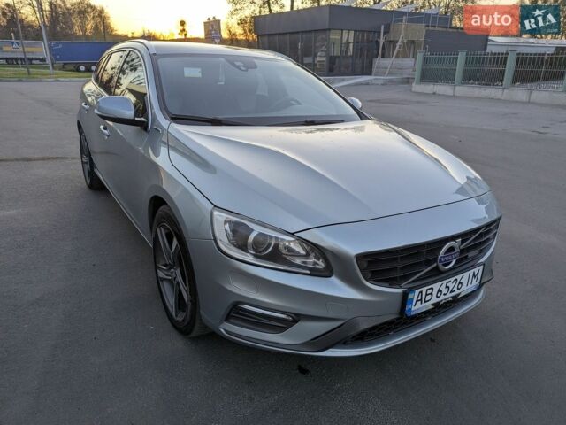 Коричневий Вольво B60, об'ємом двигуна 2.4 л та пробігом 257 тис. км за 15300 $, фото 1 на Automoto.ua