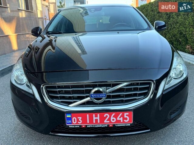 Вольво B60, об'ємом двигуна 0 л та пробігом 237 тис. км за 11300 $, фото 1 на Automoto.ua