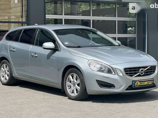 Вольво B60, объемом двигателя 2 л и пробегом 304 тыс. км за 10400 $, фото 1 на Automoto.ua