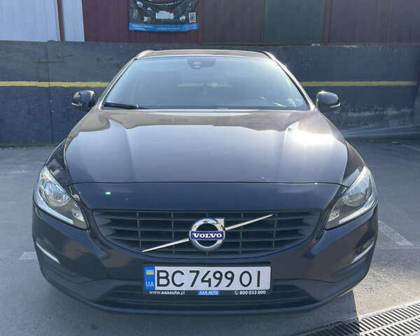 Вольво B60, об'ємом двигуна 2 л та пробігом 215 тис. км за 12500 $, фото 1 на Automoto.ua