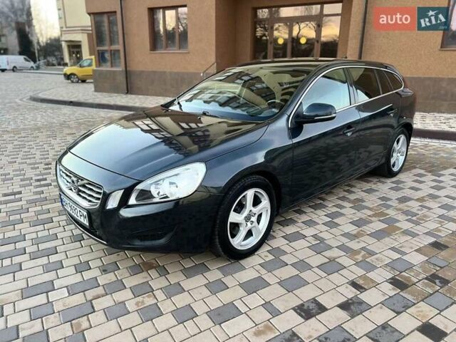 Сірий Вольво B60, об'ємом двигуна 1.98 л та пробігом 300 тис. км за 8300 $, фото 1 на Automoto.ua