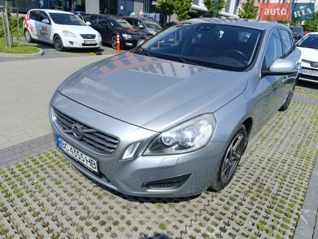 Серый Вольво B60, объемом двигателя 1.6 л и пробегом 212 тыс. км за 7100 $, фото 1 на Automoto.ua