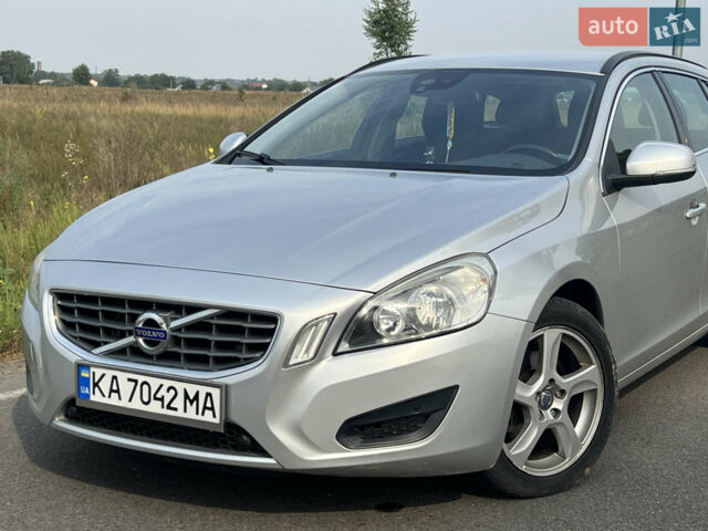 Серый Вольво B60, объемом двигателя 2 л и пробегом 188 тыс. км за 11900 $, фото 1 на Automoto.ua