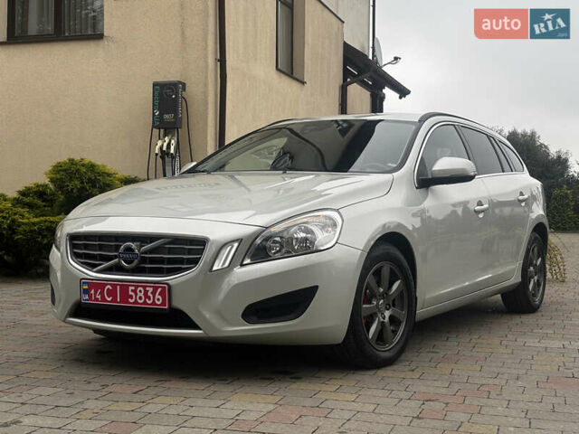 Сірий Вольво B60, об'ємом двигуна 1.6 л та пробігом 212 тис. км за 10850 $, фото 1 на Automoto.ua