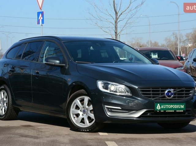 Сірий Вольво B60, об'ємом двигуна 1.98 л та пробігом 109 тис. км за 13333 $, фото 1 на Automoto.ua