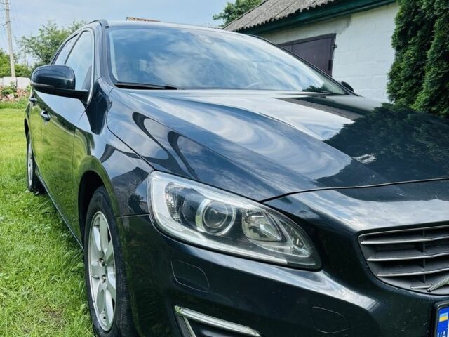 Сірий Вольво B60, об'ємом двигуна 1.6 л та пробігом 238 тис. км за 11800 $, фото 1 на Automoto.ua