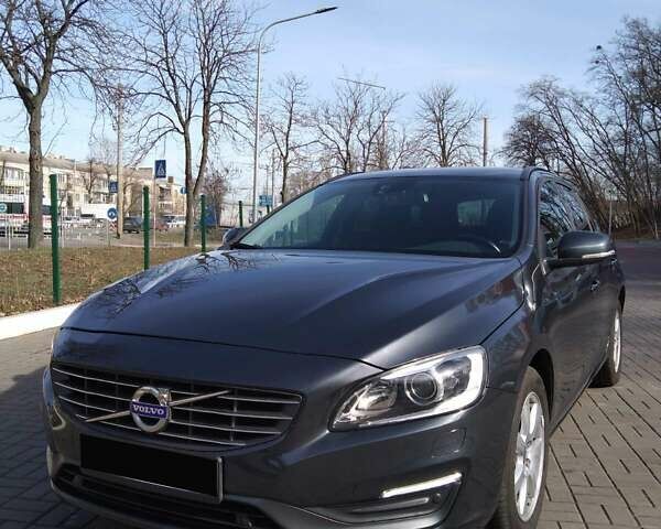 Серый Вольво B60, объемом двигателя 1.98 л и пробегом 109 тыс. км за 15400 $, фото 1 на Automoto.ua