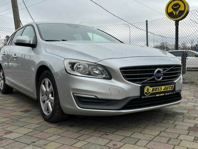 Серый Вольво B60, объемом двигателя 0 л и пробегом 264 тыс. км за 12000 $, фото 1 на Automoto.ua