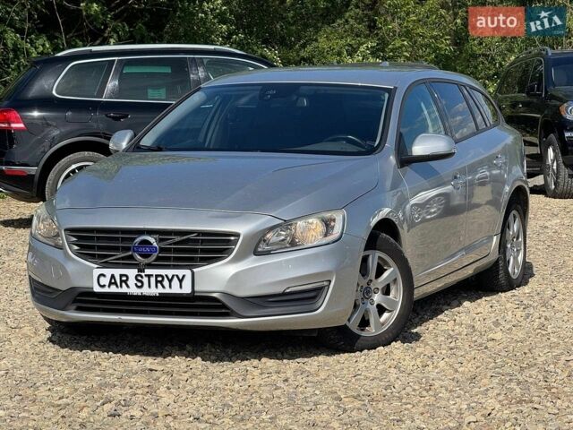 Сірий Вольво B60, об'ємом двигуна 1.6 л та пробігом 267 тис. км за 9500 $, фото 1 на Automoto.ua