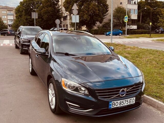 Серый Вольво B60, объемом двигателя 2.5 л и пробегом 237 тыс. км за 11900 $, фото 1 на Automoto.ua