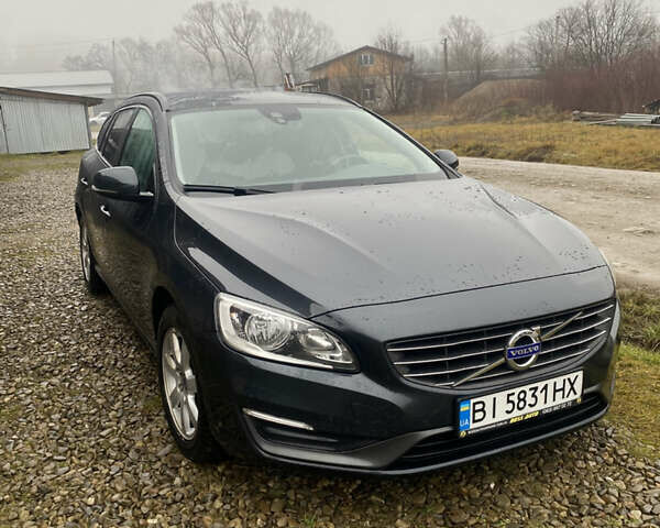 Серый Вольво B60, объемом двигателя 1.98 л и пробегом 235 тыс. км за 11600 $, фото 1 на Automoto.ua