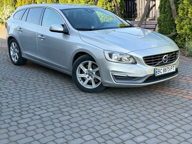 Сірий Вольво B60, об'ємом двигуна 2.4 л та пробігом 267 тис. км за 12600 $, фото 1 на Automoto.ua