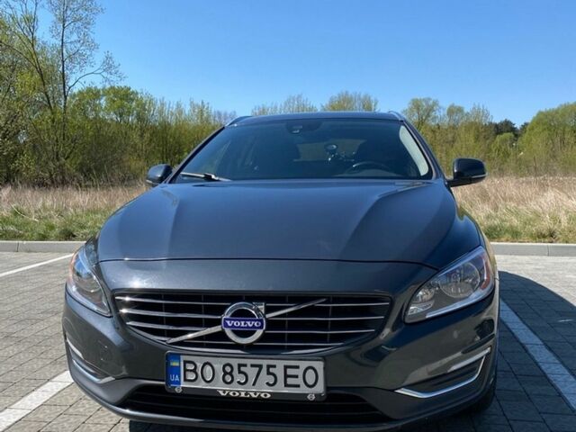Сірий Вольво B60, об'ємом двигуна 2.5 л та пробігом 225 тис. км за 11990 $, фото 1 на Automoto.ua