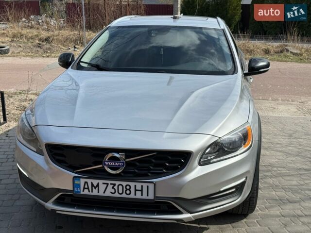 Серый Вольво B60, объемом двигателя 2.5 л и пробегом 84 тыс. км за 16500 $, фото 1 на Automoto.ua