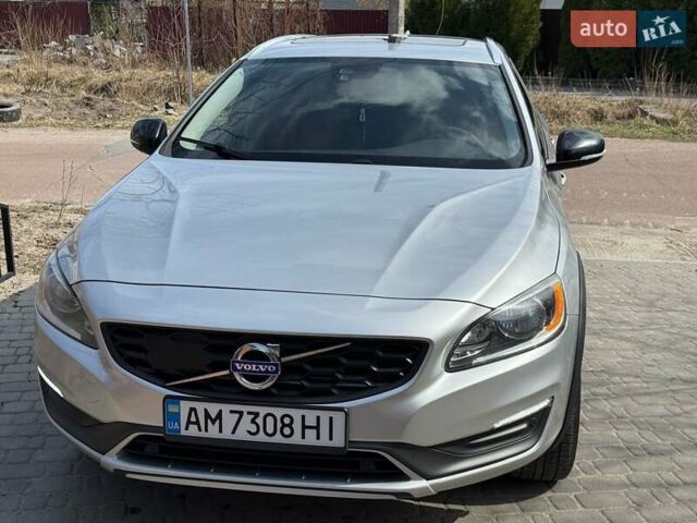 Сірий Вольво B60, об'ємом двигуна 2.5 л та пробігом 77 тис. км за 17300 $, фото 1 на Automoto.ua