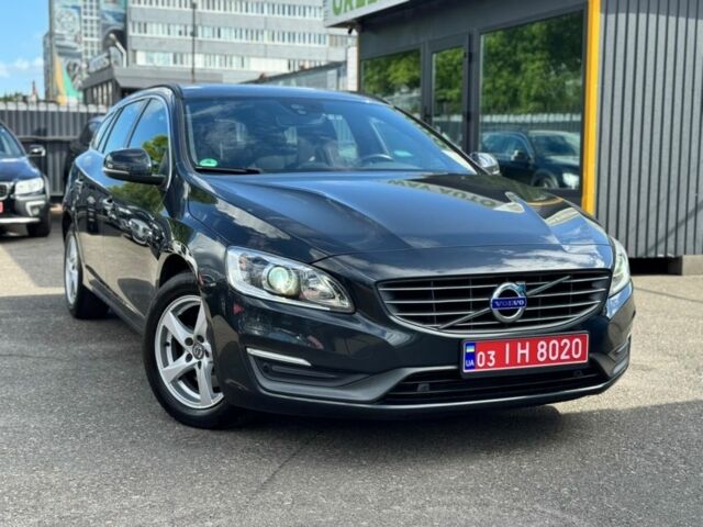 Сірий Вольво B60, об'ємом двигуна 2 л та пробігом 231 тис. км за 15605 $, фото 1 на Automoto.ua