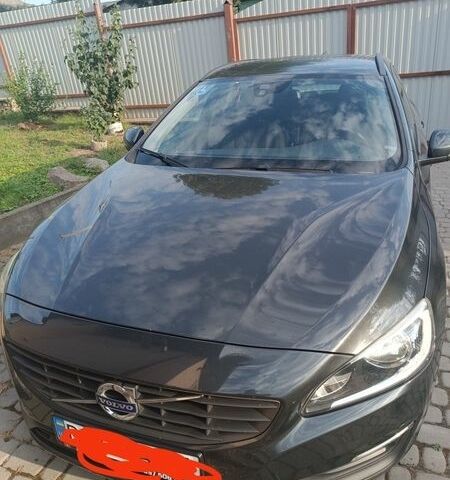 Серый Вольво B60, объемом двигателя 1.97 л и пробегом 290 тыс. км за 15738 $, фото 1 на Automoto.ua