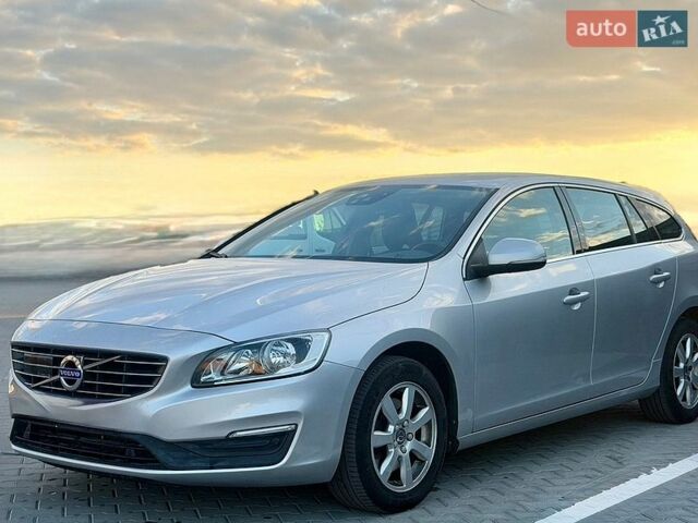 Серый Вольво B60, объемом двигателя 2 л и пробегом 204 тыс. км за 13500 $, фото 1 на Automoto.ua
