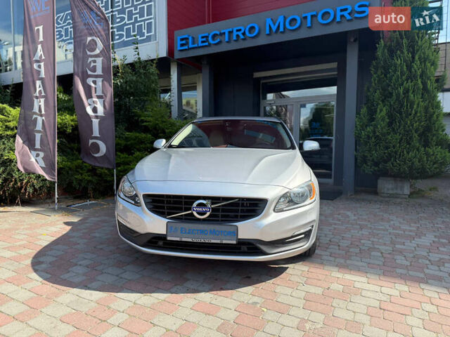 Серый Вольво B60, объемом двигателя 0 л и пробегом 73 тыс. км за 14950 $, фото 1 на Automoto.ua