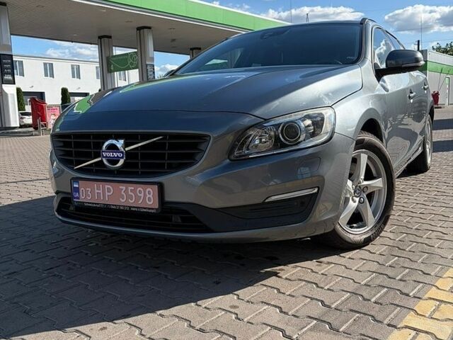 Серый Вольво B60, объемом двигателя 1.97 л и пробегом 212 тыс. км за 13999 $, фото 1 на Automoto.ua