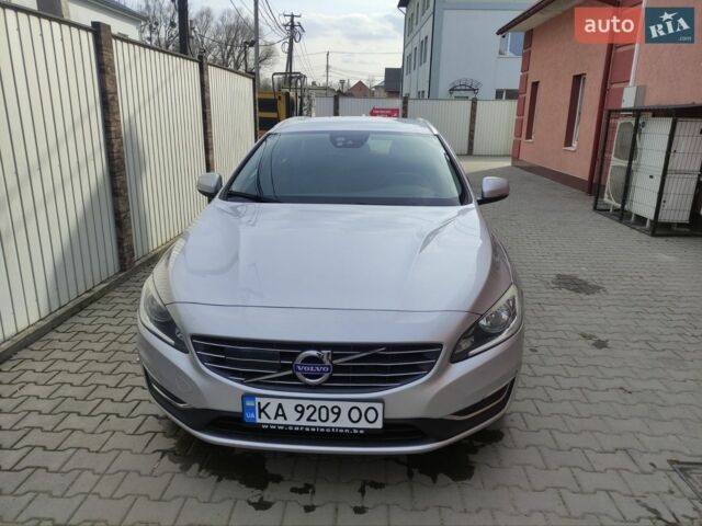 Серый Вольво B60, объемом двигателя 1.97 л и пробегом 234 тыс. км за 14300 $, фото 1 на Automoto.ua
