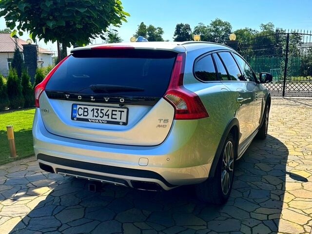 Сірий Вольво B60, об'ємом двигуна 2.5 л та пробігом 146 тис. км за 17900 $, фото 1 на Automoto.ua