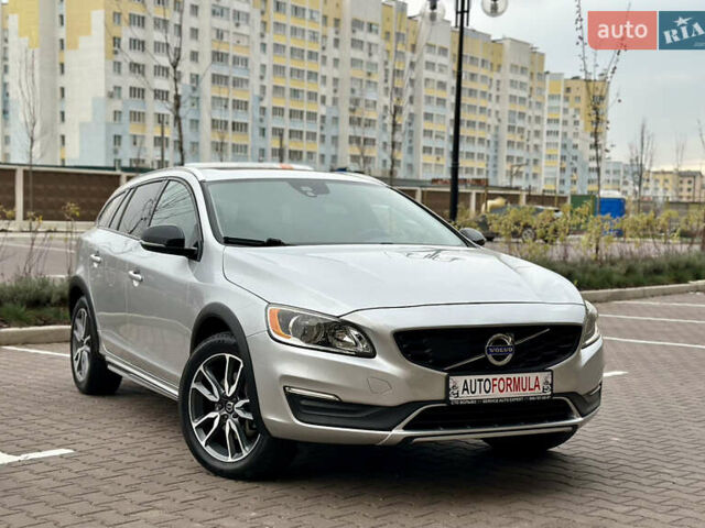 Серый Вольво B60, объемом двигателя 1.97 л и пробегом 142 тыс. км за 15990 $, фото 1 на Automoto.ua