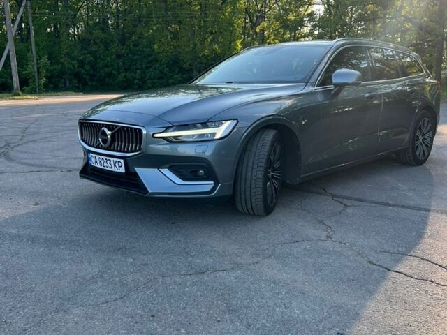 Сірий Вольво B60, об'ємом двигуна 1.97 л та пробігом 255 тис. км за 27500 $, фото 1 на Automoto.ua