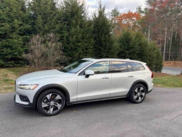 Сірий Вольво B60, об'ємом двигуна 2 л та пробігом 45 тис. км за 8000 $, фото 1 на Automoto.ua