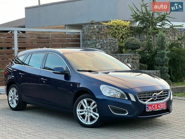 Синий Вольво B60, объемом двигателя 1.6 л и пробегом 240 тыс. км за 9350 $, фото 1 на Automoto.ua