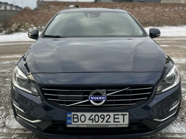Синий Вольво B60, объемом двигателя 2.4 л и пробегом 290 тыс. км за 14500 $, фото 1 на Automoto.ua