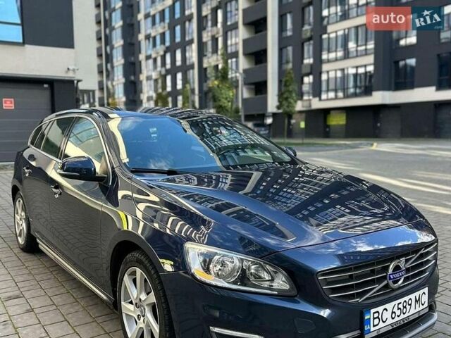 Синий Вольво B60, объемом двигателя 1.56 л и пробегом 256 тыс. км за 11700 $, фото 1 на Automoto.ua