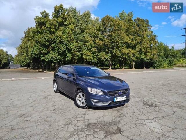 Синій Вольво B60, об'ємом двигуна 1.56 л та пробігом 279 тис. км за 10500 $, фото 1 на Automoto.ua