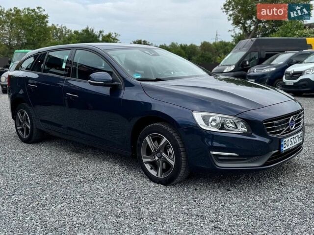 Синій Вольво B60, об'ємом двигуна 2 л та пробігом 270 тис. км за 10999 $, фото 1 на Automoto.ua