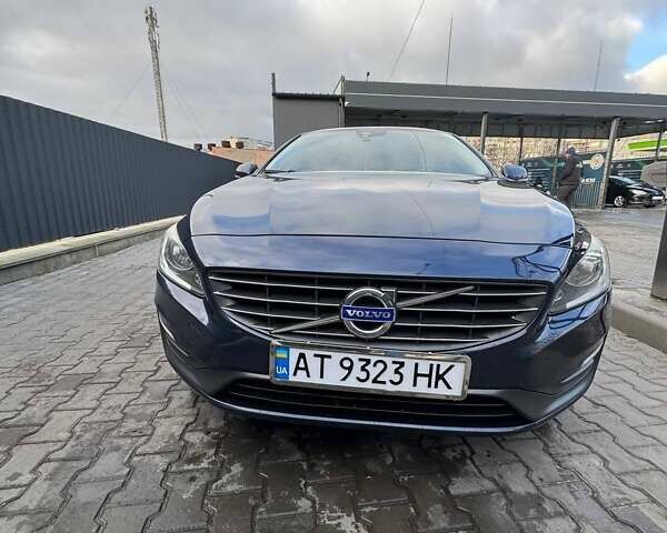 Синій Вольво B60, об'ємом двигуна 1.56 л та пробігом 285 тис. км за 9500 $, фото 1 на Automoto.ua