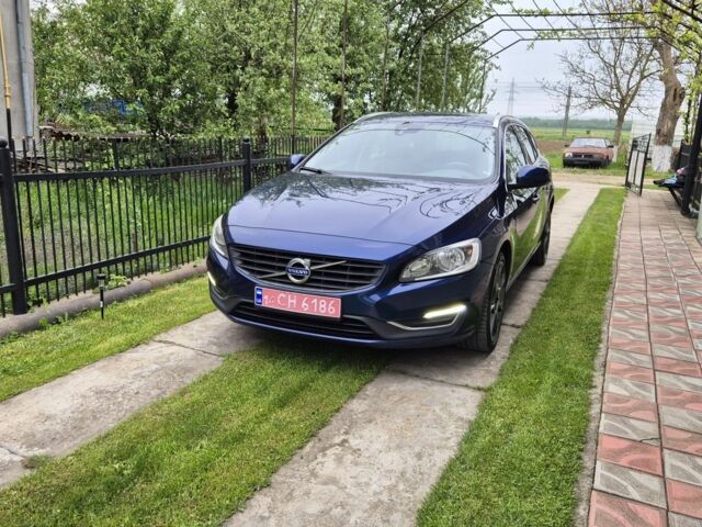 Синій Вольво B60, об'ємом двигуна 2 л та пробігом 193 тис. км за 12300 $, фото 1 на Automoto.ua
