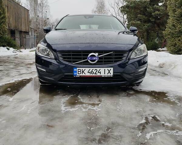 Синий Вольво B60, объемом двигателя 1.97 л и пробегом 255 тыс. км за 11800 $, фото 1 на Automoto.ua