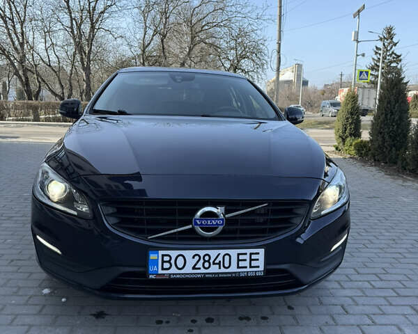 Синий Вольво B60, объемом двигателя 2 л и пробегом 167 тыс. км за 12999 $, фото 1 на Automoto.ua