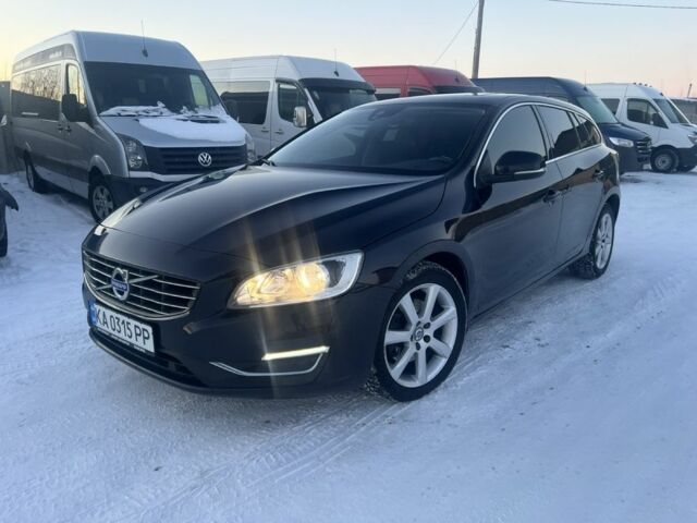 Синий Вольво B60, объемом двигателя 2 л и пробегом 211 тыс. км за 17800 $, фото 1 на Automoto.ua