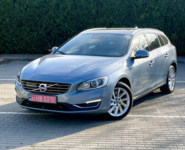 Синий Вольво B60, объемом двигателя 2.4 л и пробегом 192 тыс. км за 17790 $, фото 1 на Automoto.ua