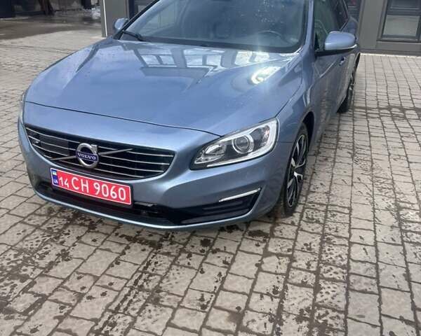 Синій Вольво B60, об'ємом двигуна 2 л та пробігом 232 тис. км за 14400 $, фото 1 на Automoto.ua