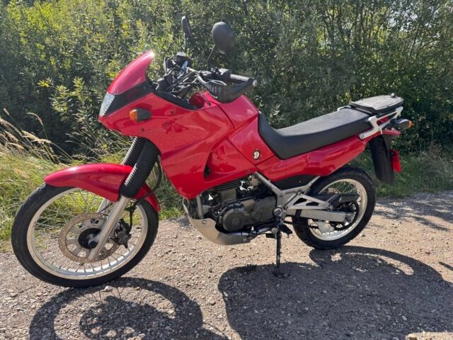 Синій Вольво B60, об'ємом двигуна 2 л та пробігом 44 тис. км за 9479 $, фото 1 на Automoto.ua