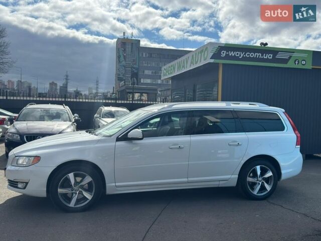 Білий Вольво V70, об'ємом двигуна 2 л та пробігом 252 тис. км за 14899 $, фото 1 на Automoto.ua