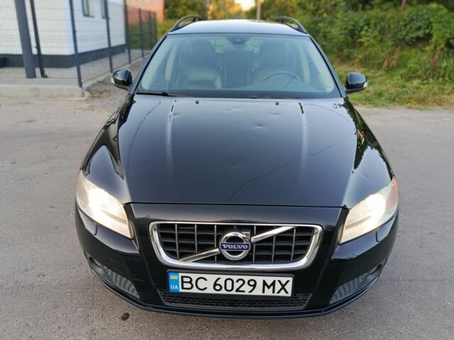 Чорний Вольво V70, об'ємом двигуна 2.4 л та пробігом 148 тис. км за 8146 $, фото 1 на Automoto.ua