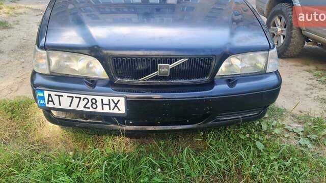 Чорний Вольво V70, об'ємом двигуна 2.46 л та пробігом 375 тис. км за 3750 $, фото 1 на Automoto.ua