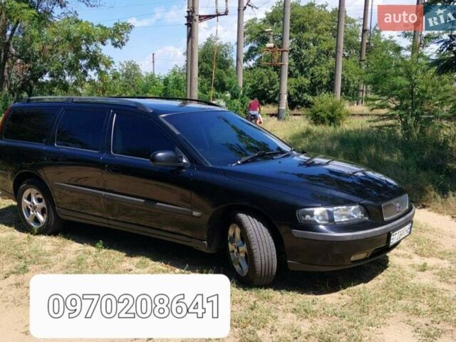 Чорний Вольво V70, об'ємом двигуна 2.4 л та пробігом 340 тис. км за 6000 $, фото 1 на Automoto.ua
